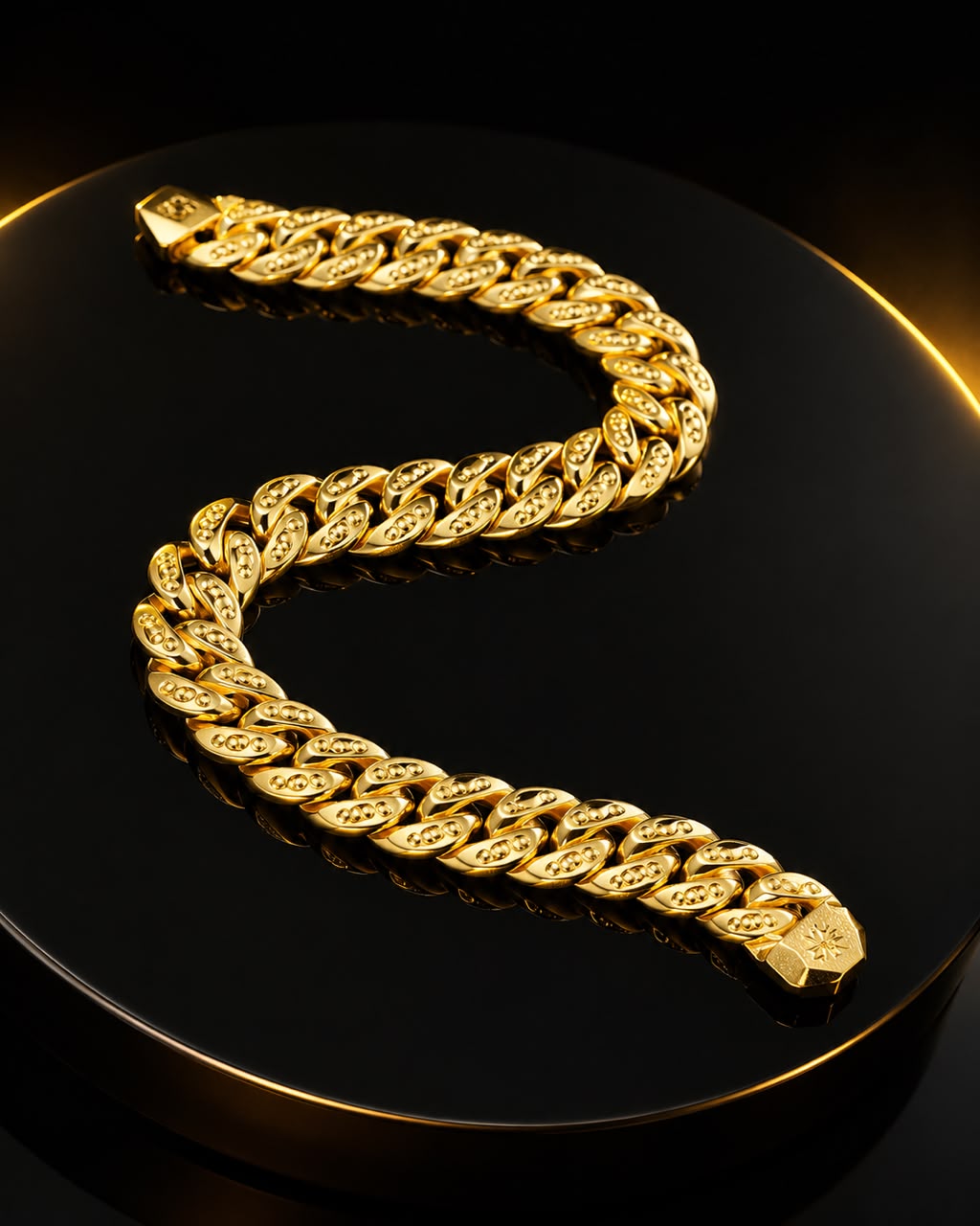 Bold Textured Curb Link Men’s Brass Bracelet